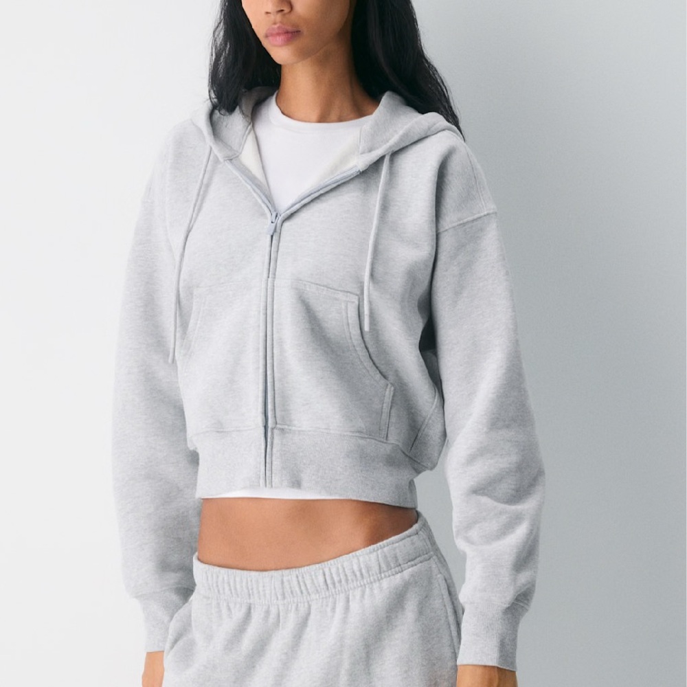 Aritzia Boyfriend Boxy Fit Hoodie